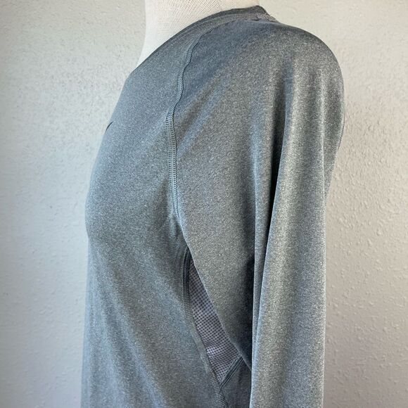 NikePro Dri FitLong Sleeve Athletic Shirt Size M EUC - Picture 8 of 9